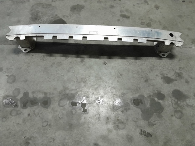 Буфер бампера заднього 51127473636 BMW