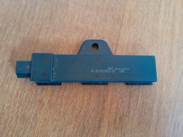 Антена на дах 65209220832 BMW