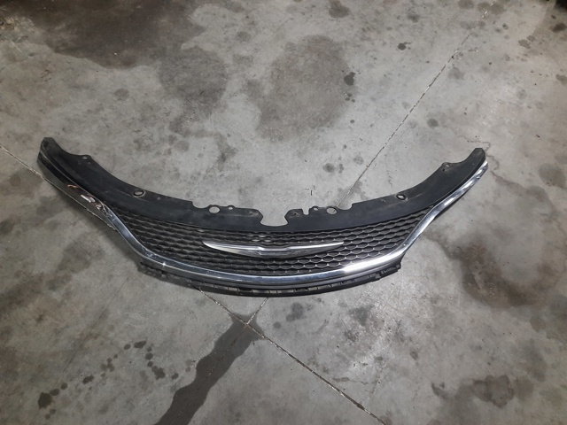 Решітка радіатора 68103934AC CHRYSLER