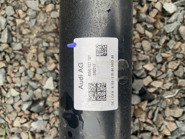 Вал карданний основний заднього моста 8W0521101 VAG