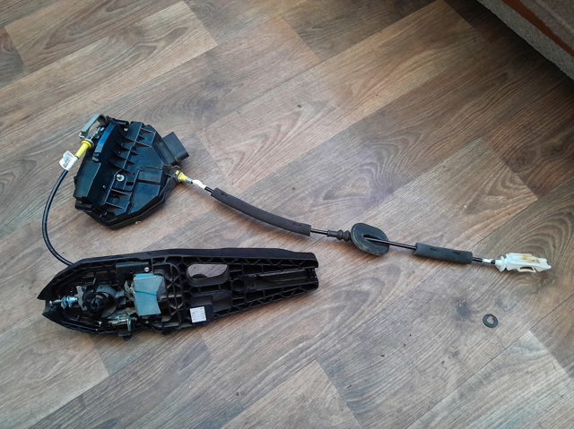Замок задньої двері, лівої FT4Z5826413E FORD