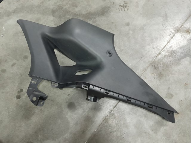 Обшивка стійки кузова внутрішня, задня права LJ8Z5831012AD FORD