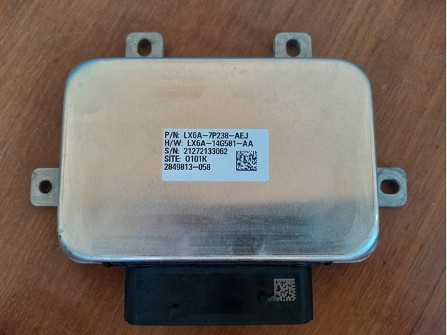 Управління включенням КОМ LX6Z7P238AANP FORD