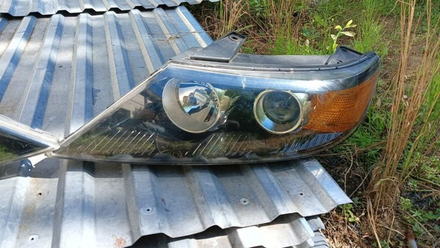 Блок фара ліва 921012P030 HYUNDAI