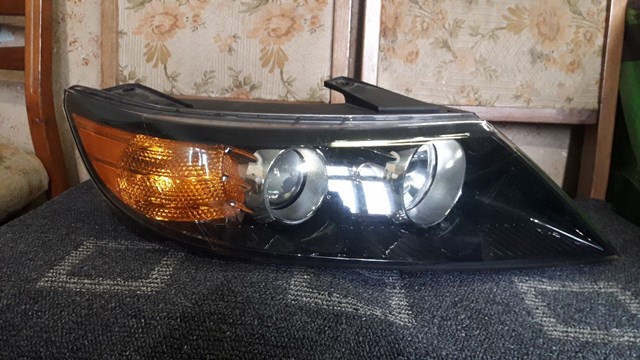 Фара комбінована, передня 921022P090 HYUNDAI