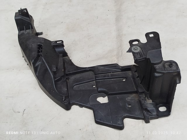 Кронштейн бампера переднього, правий 622220003R RENAULT
