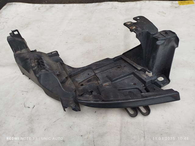 Кронштейн кріплення бампера переднього правий 622227190R RENAULT