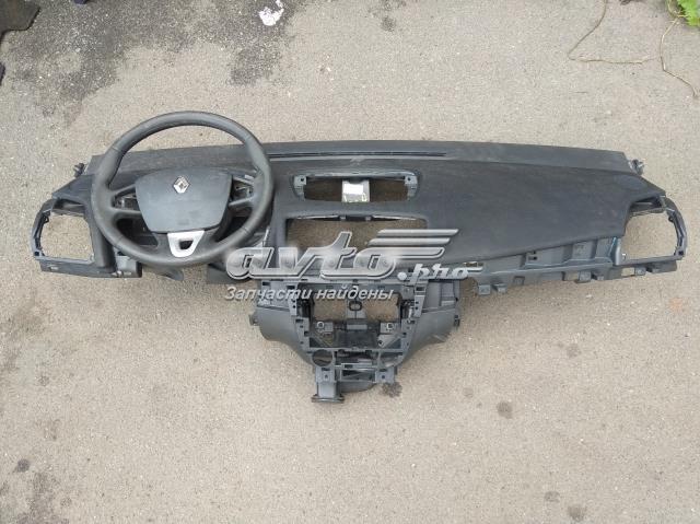 Панель приладів торпеди 681005424R RENAULT