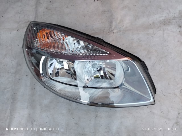 Фара правая Renault Scenic GRAND II