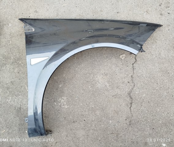 Переднє праве крило 7701477187 RENAULT