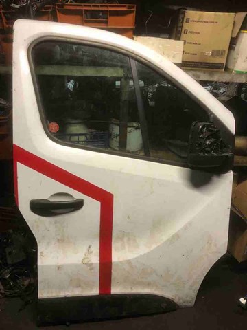 Дверка передня права 801003523R RENAULT