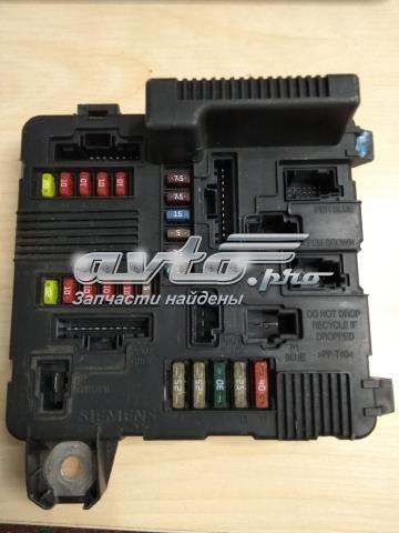 Монтажний блок Рено Сценік 2