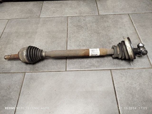 Привід передній лівий 8200985010 RENAULT