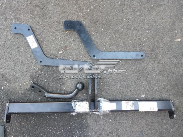 Траверс фаркопа 8201555421 RENAULT