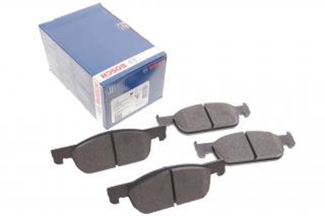 Передні гальмівні колодки 0986424021 BOSCH