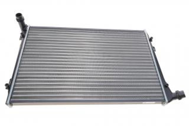 Радіатор водяний 350213167300 MAGNETI MARELLI