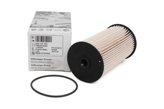 Фільтр палива Фольксваген Пассат B6