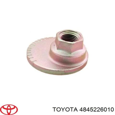 Гайка заднього нижнього важеля ексцентрична (розвалу) 4845226010 TOYOTA