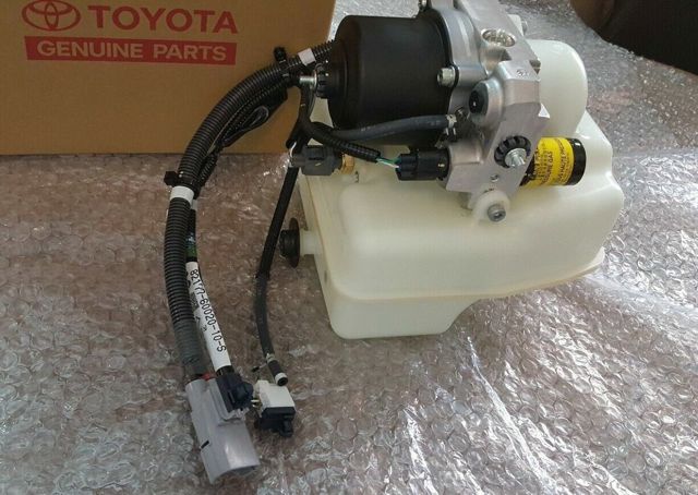 Компресор пневмоподвески 4891060033 TOYOTA