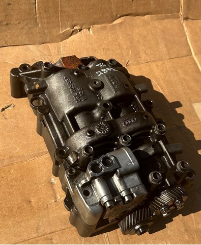Балансувальний вал 03L103295F VAG