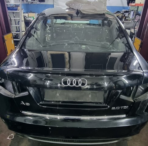 Кришка багажника кузова 4F5827023S VAG