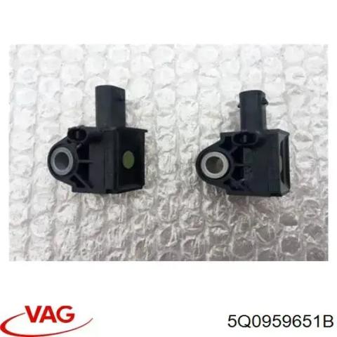 Датчик Ейрбег передній 5Q0959651B VAG