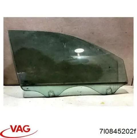 Скло передніх дверей, правих 7L0845202F VAG
