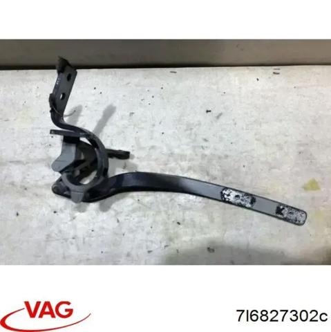 Шарнір кришки багажника 7L6827302C VAG
