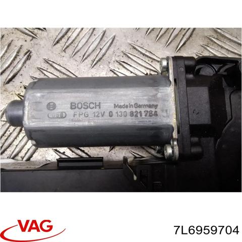 Моторчик склопідйомника двері задніх, правих 7L6959704 VAG