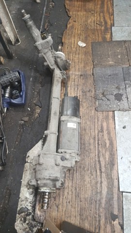 Кермова рейка 32106881441 BMW