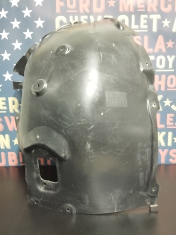 Підкрилок переднього крила, лівий передній 51717315729 BMW