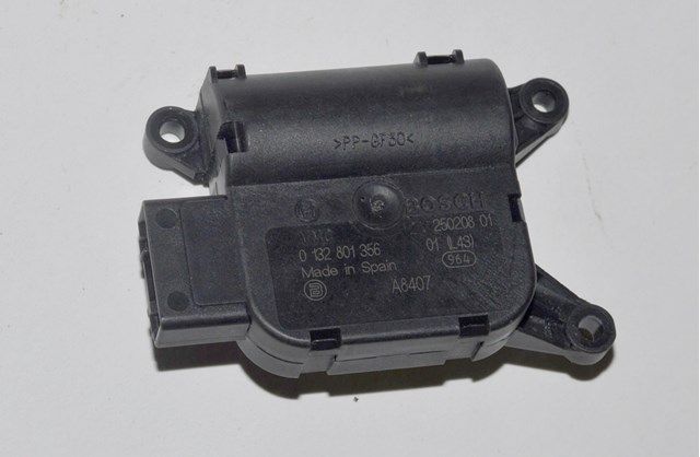 Двигун заслінки печі 13125611 GM