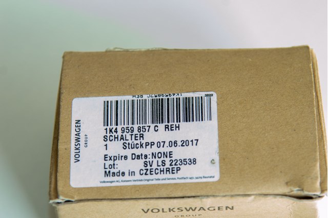 Кнопки переднього лівого склопід'ємника 1K4959857CREH VAG