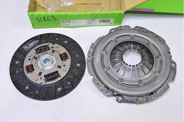 Комплект зчеплення (3 частини) 826045 VALEO