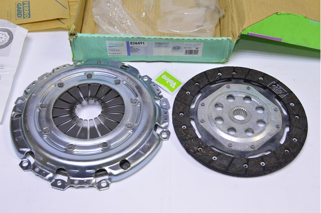 Комплект зчеплення  826491 VALEO