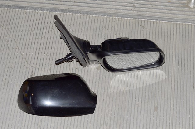 Праве дзеркало заднього виду MZ3267113 PRASCO