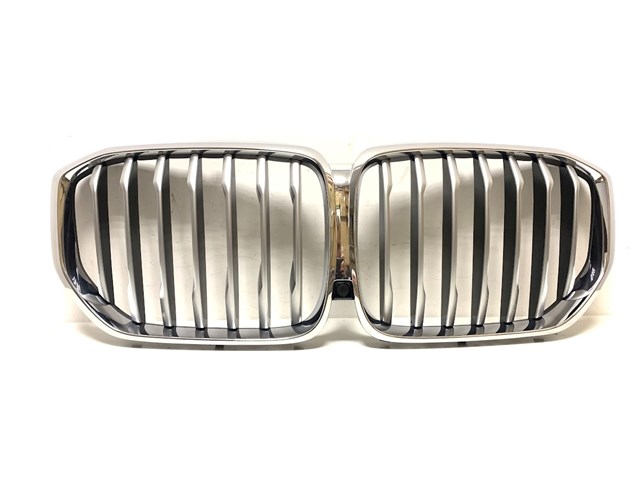 Решітка радіатора 51137454887 BMW