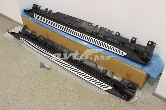 Накладка зовнішня (молдинг) порога, правий 51777294380 BMW