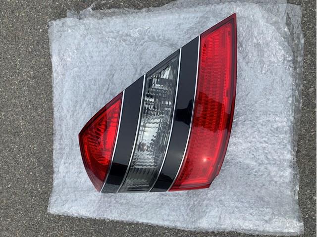 Ліхтар задній лівий A2218200164 MERCEDES