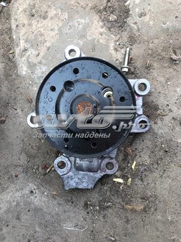 Водяний насос 1610039565 TOYOTA