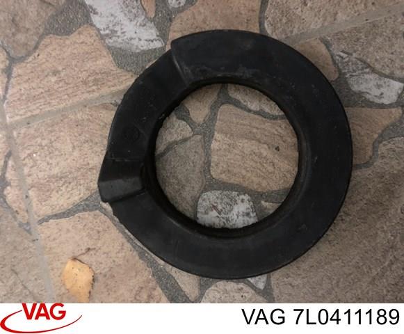 Проставка (гумове кільце) пружини передньої, верхня 7L0411189 VAG