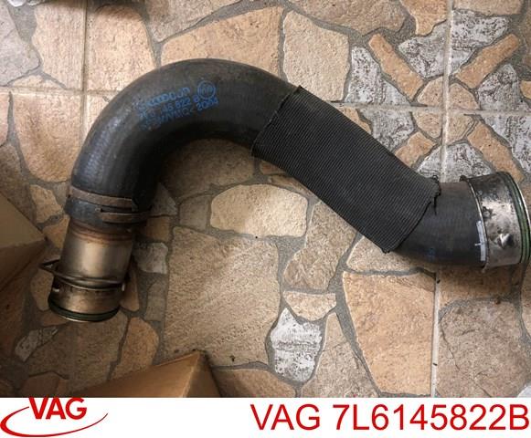 Шланг/патрубок интеркуллера 7L6145822B VAG