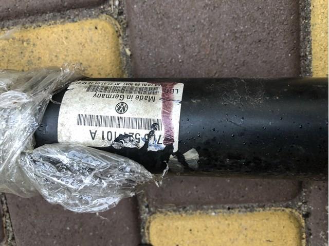 Кардан передній 7L6521101A VAG