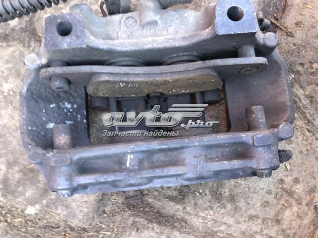 Супорт гальмівний задній правий 7P0615424 VAG