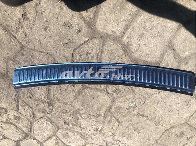 Облицювання задньої панелі багажника 7P0863459F5R5 VAG