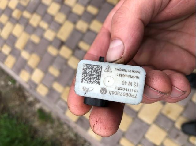 Датчик подушки безпеки 7P0907508A PORSCHE