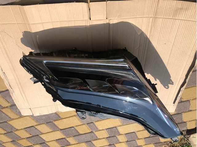 Основна фара - вставка 811100E280 TOYOTA