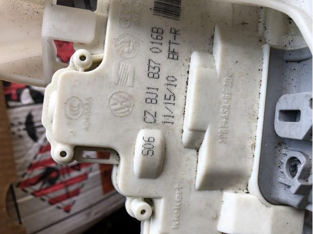 Замок передніх пасажирських дверей 8J1837016B VAG