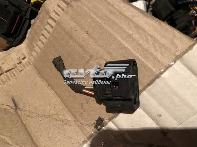 Роз'єм (фішка) котушки запалювання 8K0973724 VAG
