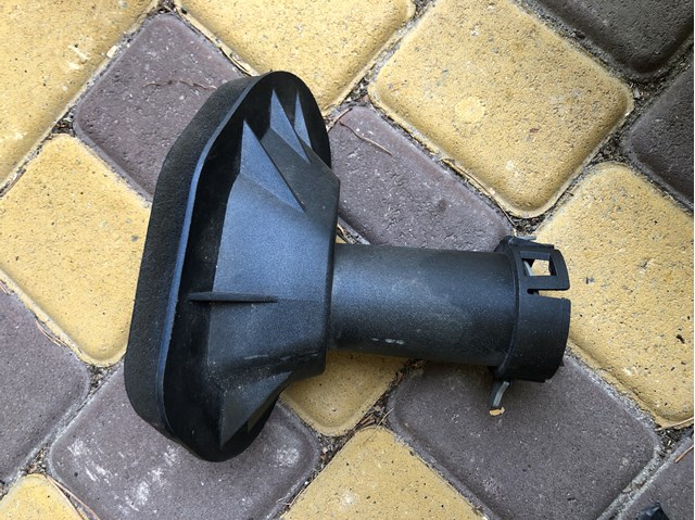 DB2P32112 Mazda